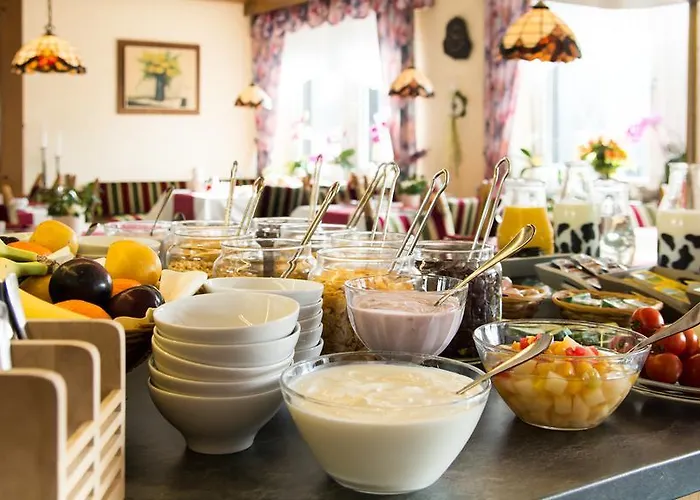 Konukevi Landhaus Voss 3*